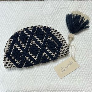 NWT Universal Thread Navy Boho Woven Clutch Purse With Tassle & Zipper